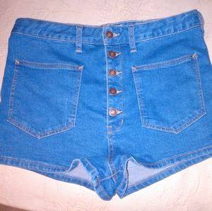 Incredibly cute shorts!